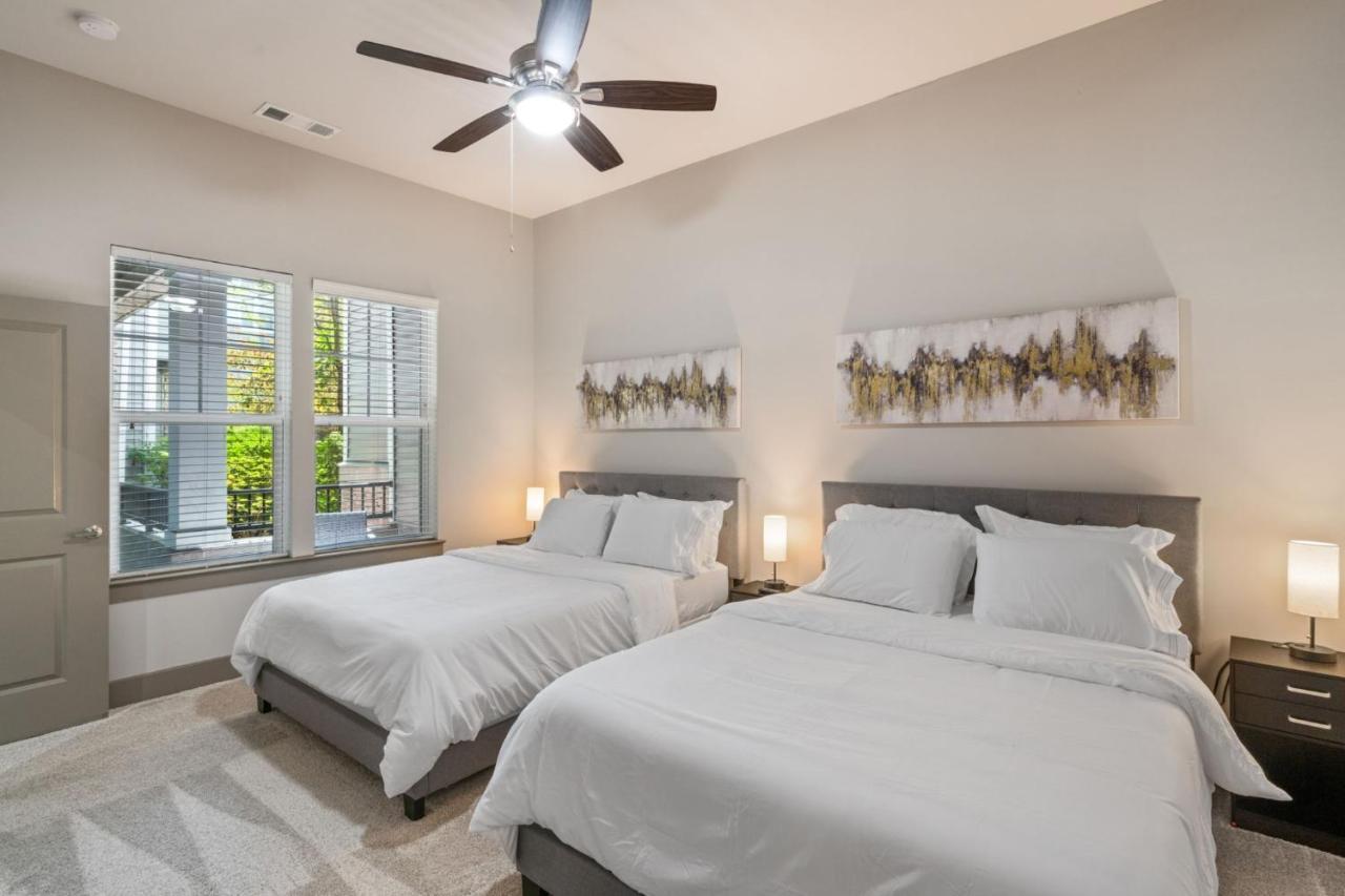 Grand Luxury Premium Vaulted Ceilings Lejlighed Woodbridge Eksteriør billede