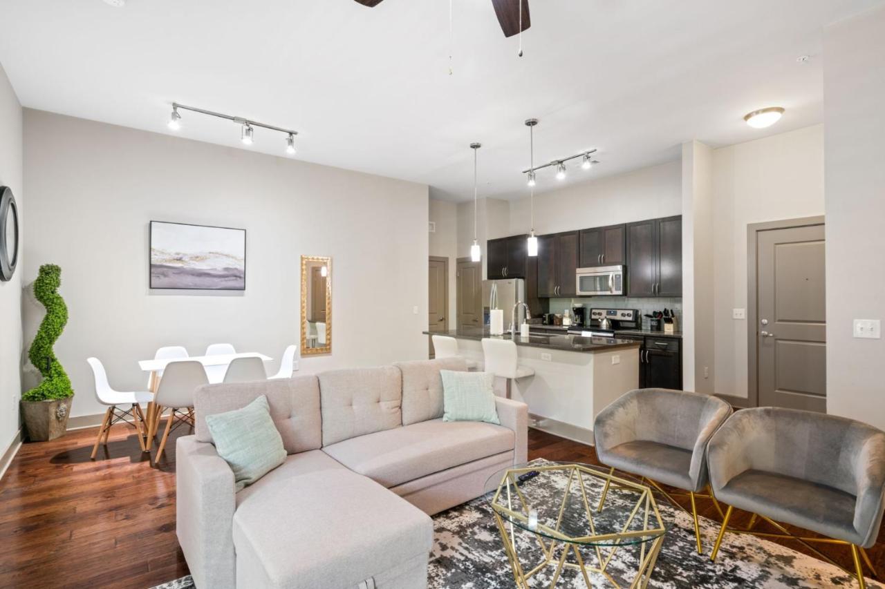 Grand Luxury Premium Vaulted Ceilings Lejlighed Woodbridge Eksteriør billede